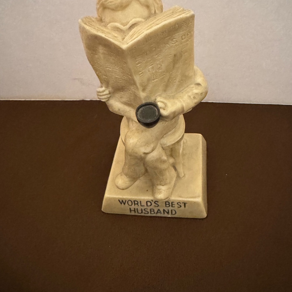 VINTAGE 1968 RUSS W. BERRIES 763 HUMOROUS STATUE WORLDS BEST HUSBAND COLLECTIBLE